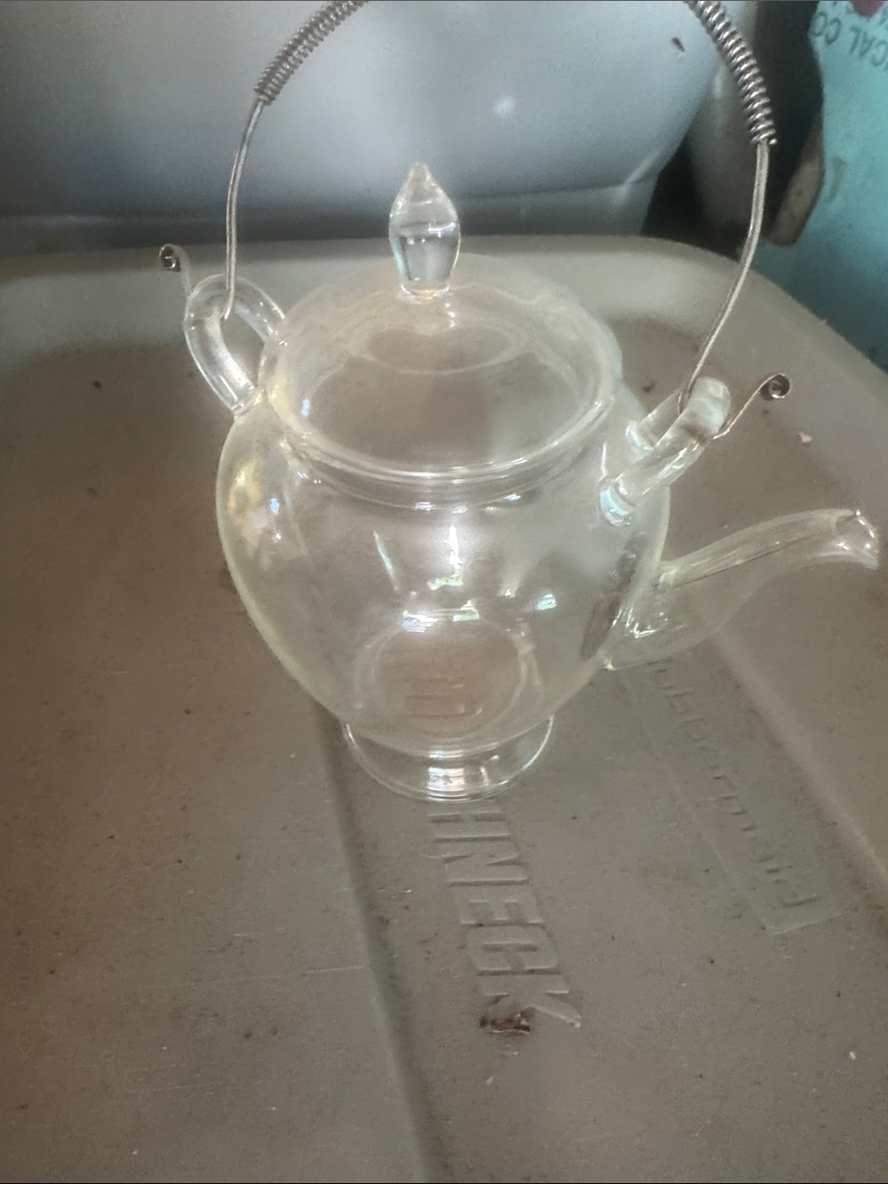 Clear Glass Teapot with Lid and Handle